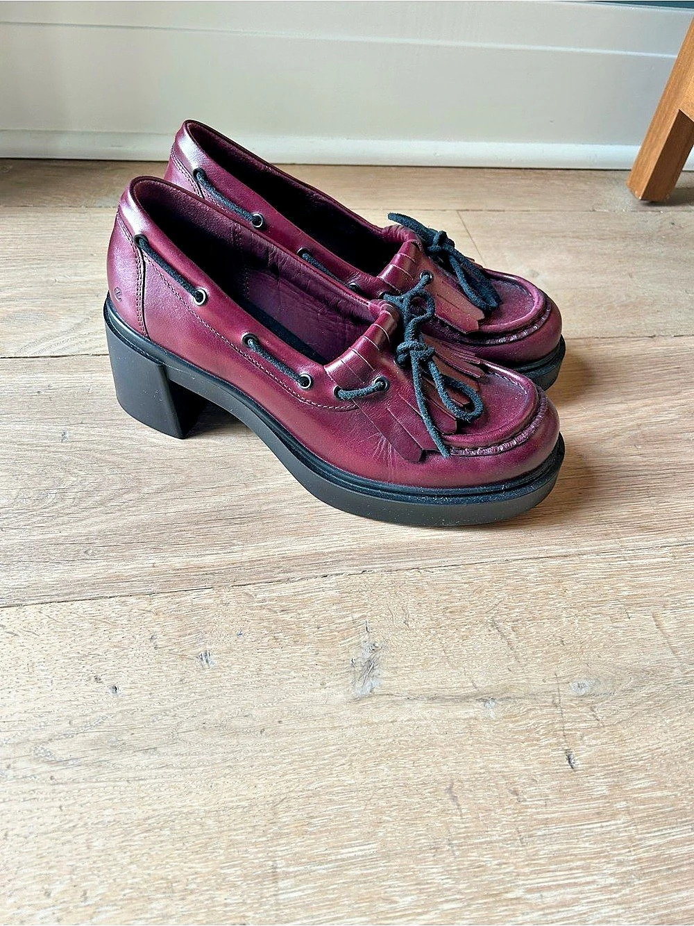 ECCO Metropole Seoul Platform Tassel Loafers Burgundy & Black